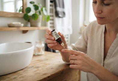 Why do warts sometimes bleed, and how can you treat them safely?